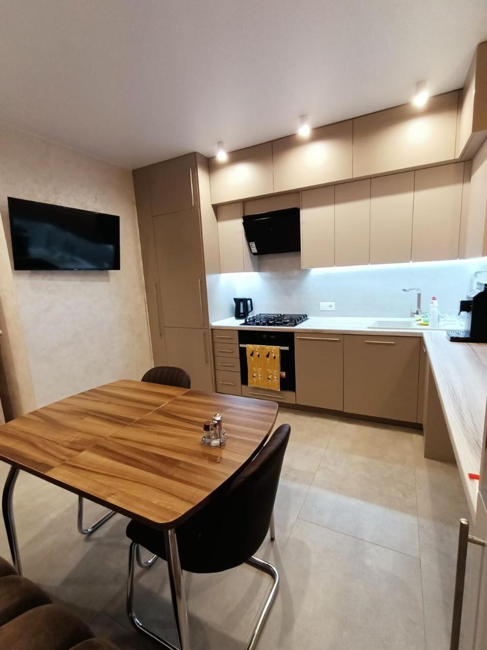 2К Шикарний Люкс! Appartement Khmelʼnytsʼkyy Buitenkant foto